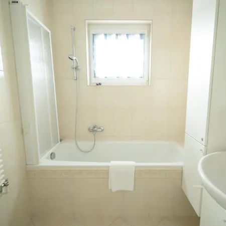 Appartement Apartment Il Lago By Seebnb *